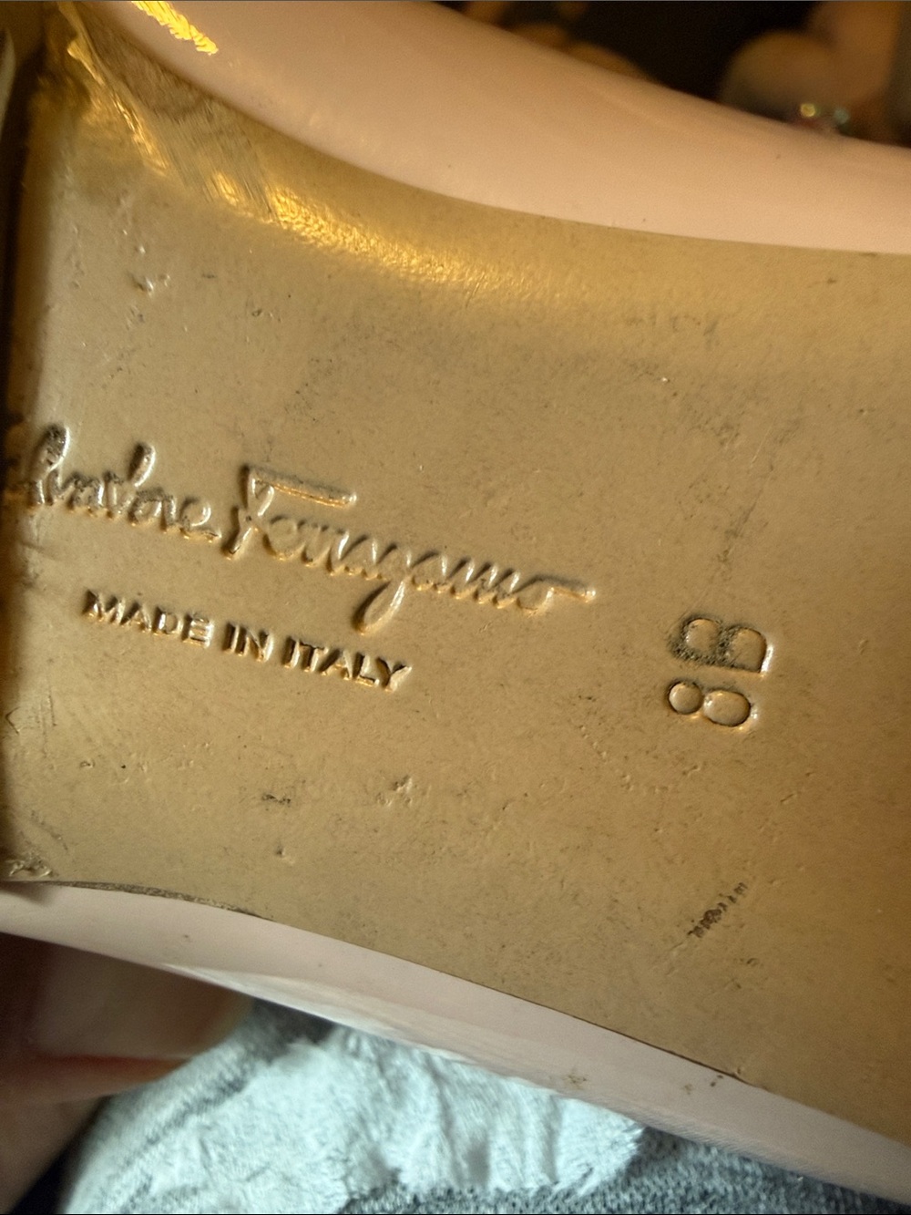 Salvatore Ferragamo Pale Pink Patent Varina Bow Flats - Picture 3 of 5